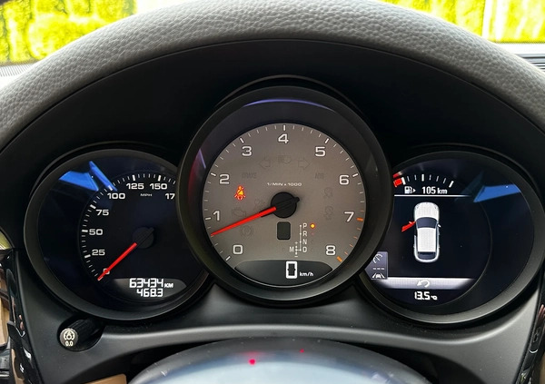 Porsche Macan cena 165800 przebieg: 63434, rok produkcji 2018 z Gąbin małe 631